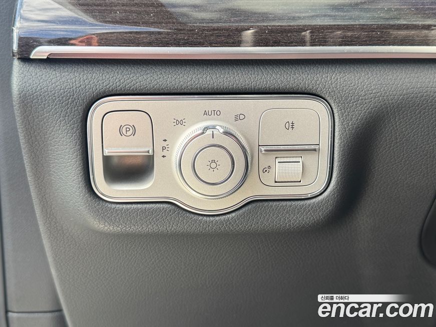 Mercedes-Benz GLE-Class 2021