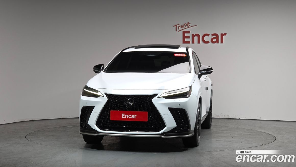 Lexus NX 2024