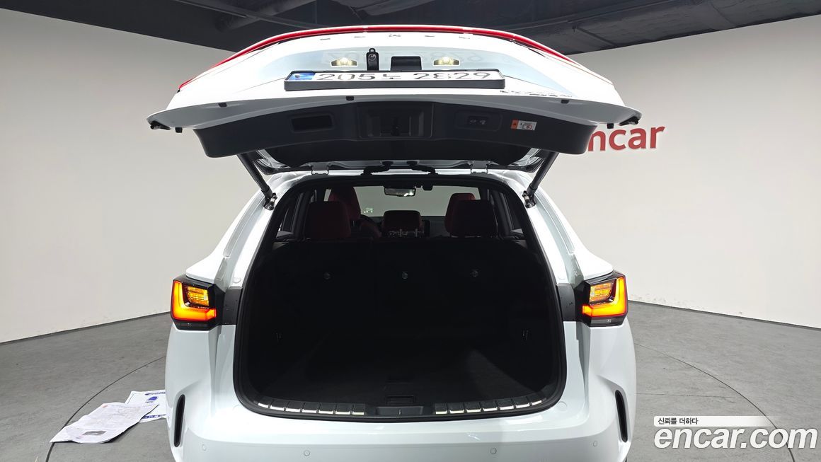 Lexus NX 2024