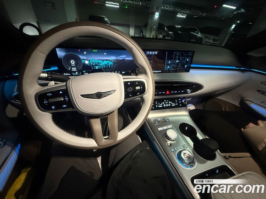 Genesis GV70 2025