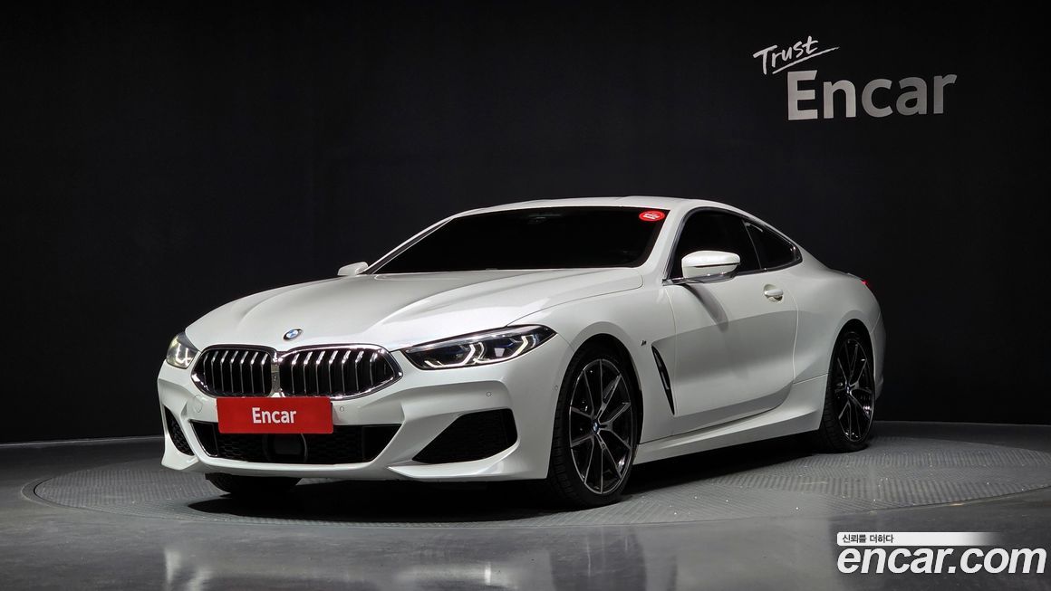 BMW 8-Series 2022