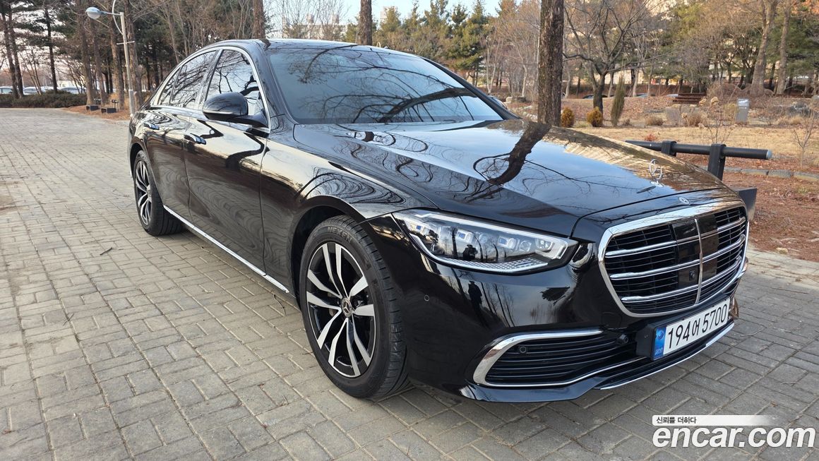 Mercedes-Benz S-Class 2021