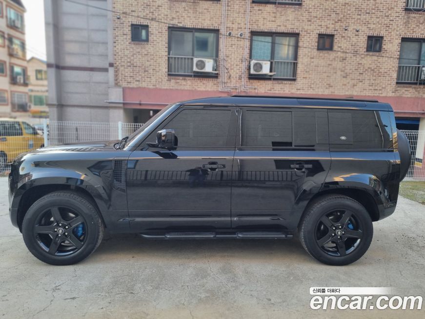Land Rover Defender 2023