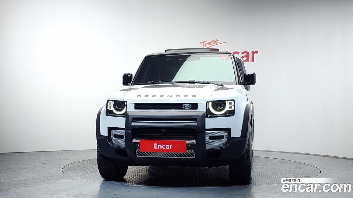 Land Rover Defender 2022