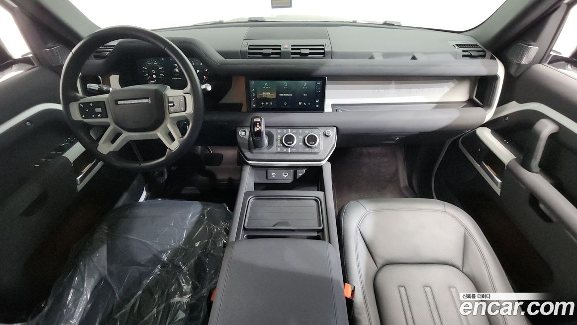Land Rover Defender 2022