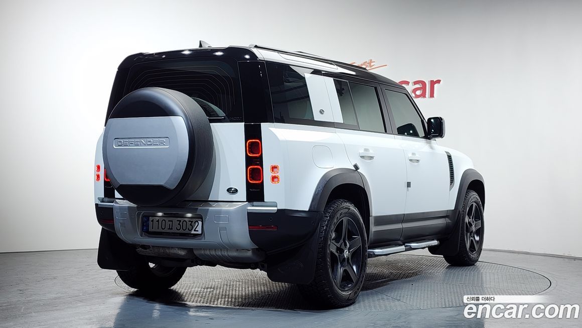 Land Rover Defender 2022