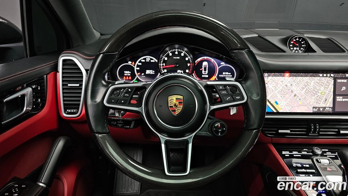 Porsche Cayenne 2021