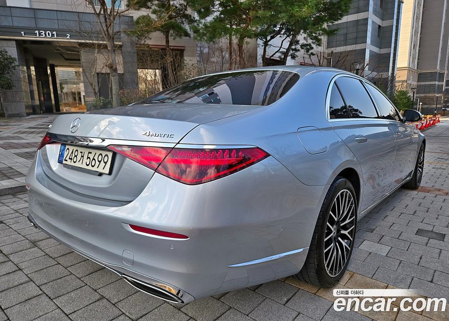 Mercedes-Benz S-Class 2022