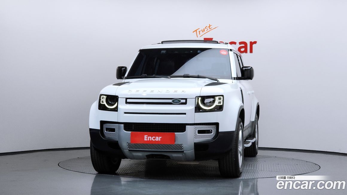 Land Rover Defender 2023