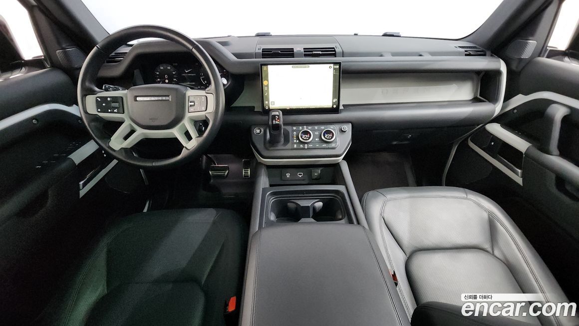 Land Rover Defender 2023