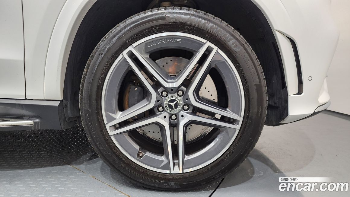 Mercedes-Benz GLS-Class 2022