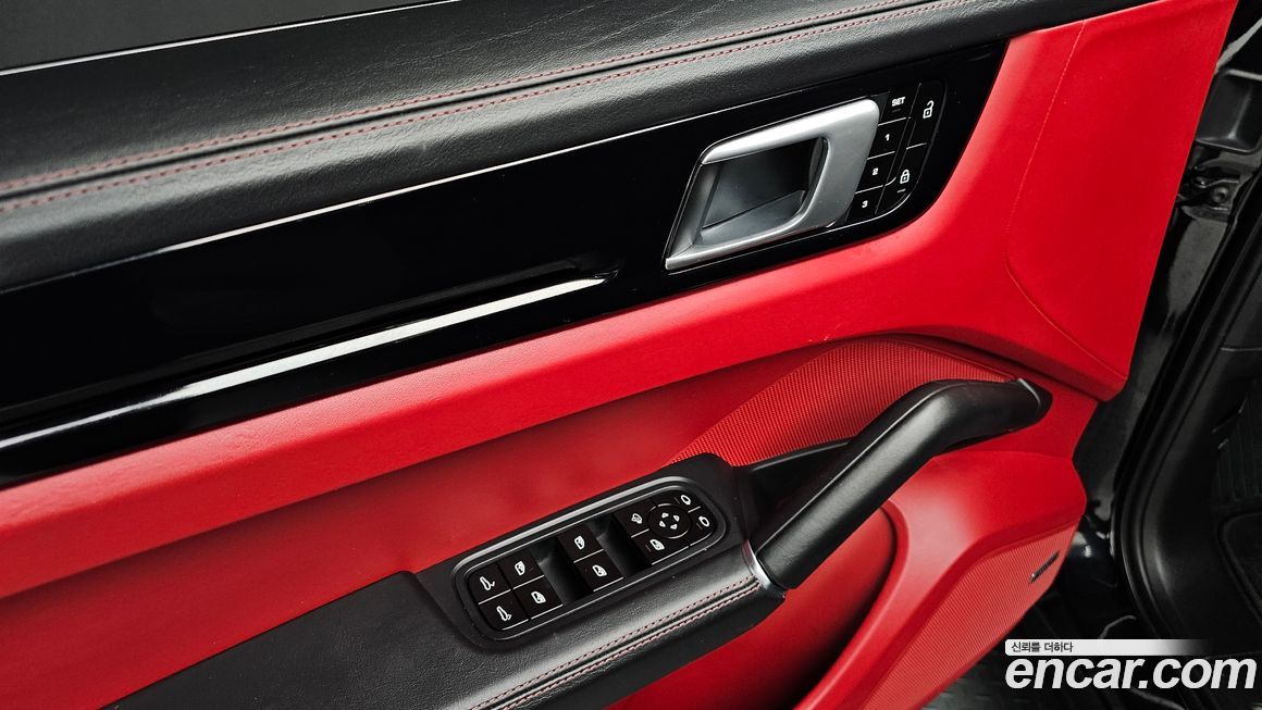 Porsche Cayenne 2021