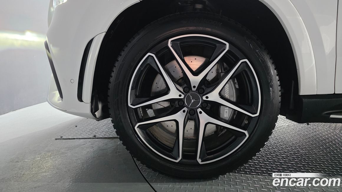 Mercedes-Benz GLE-Class 2023