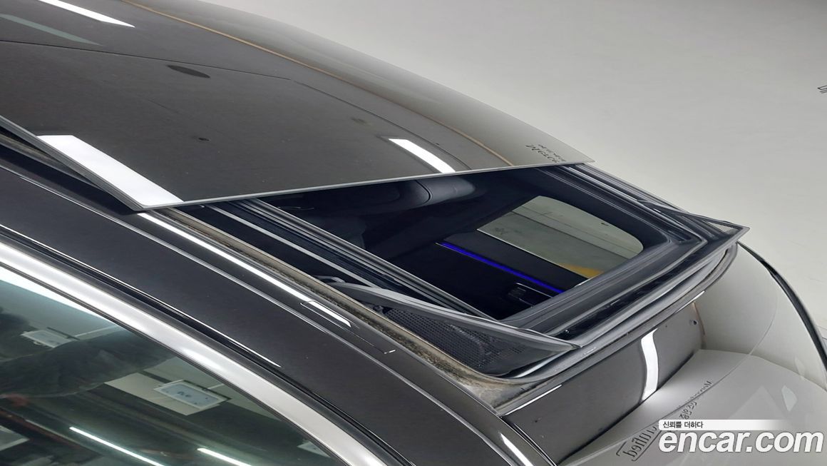 Mercedes-Benz S-Class 2023