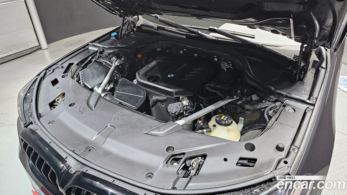 BMW Gran Turismo 2021