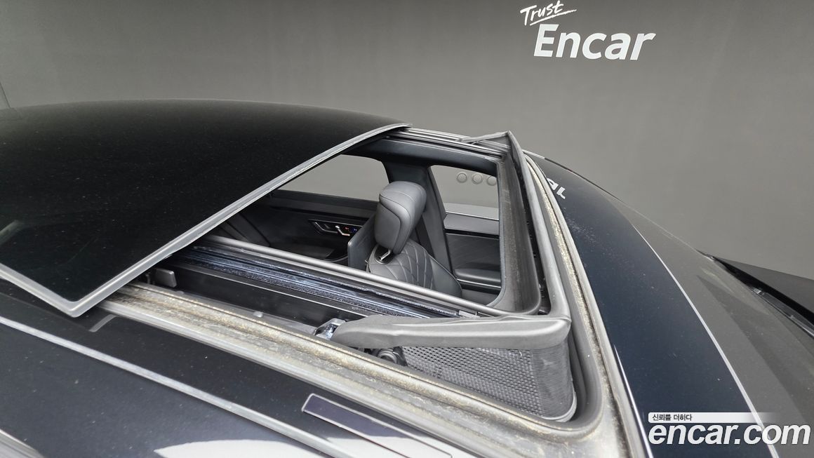 Mercedes-Benz S-Class 2022