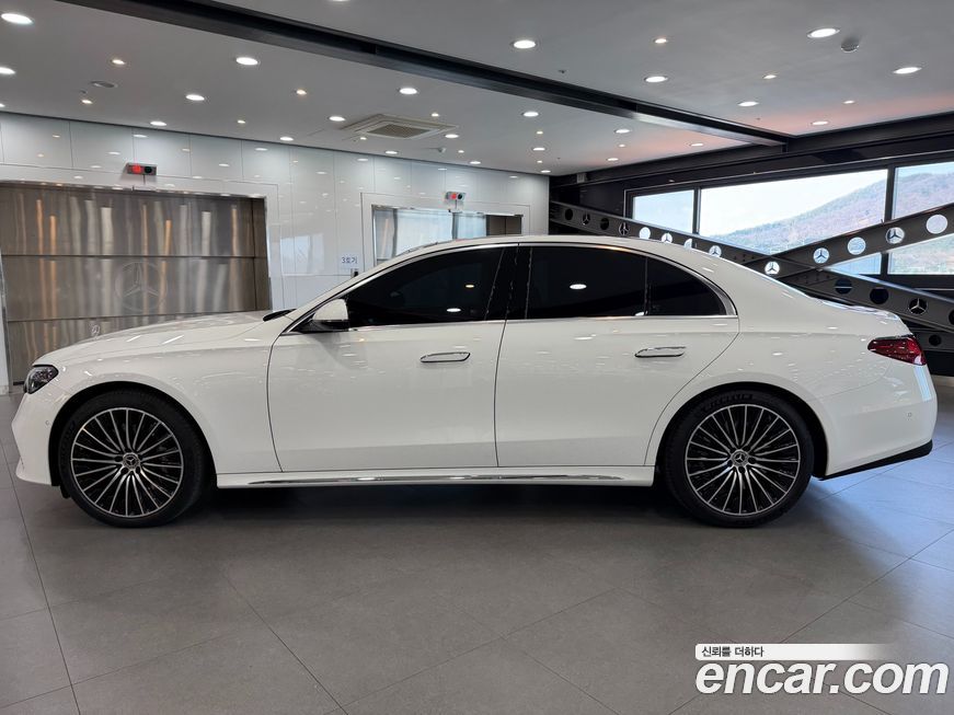 Mercedes-Benz E-Class 2025