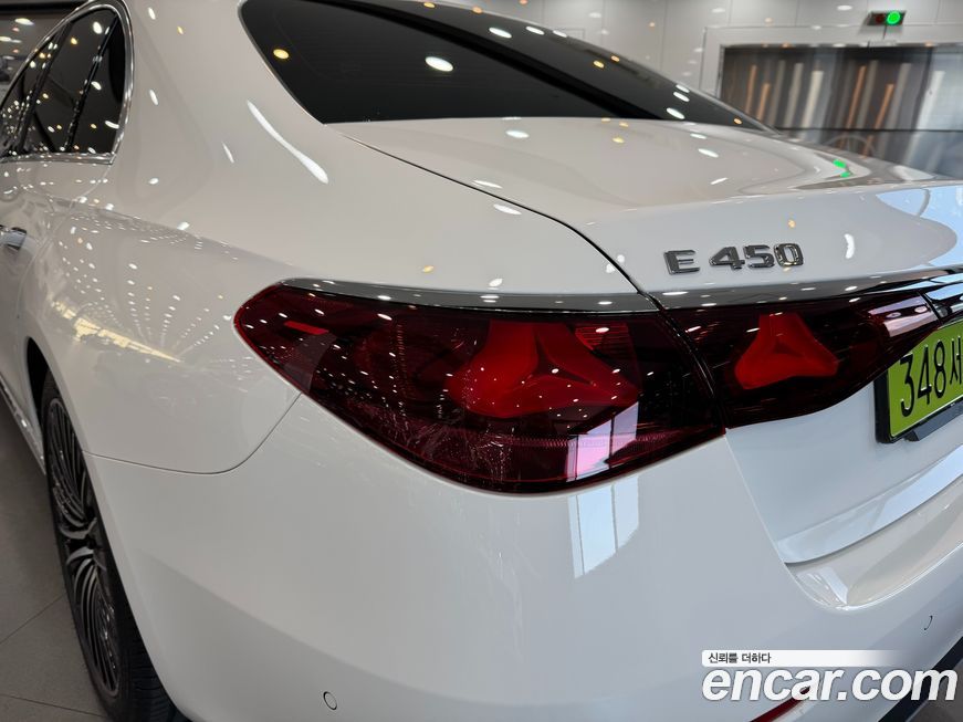 Mercedes-Benz E-Class 2025