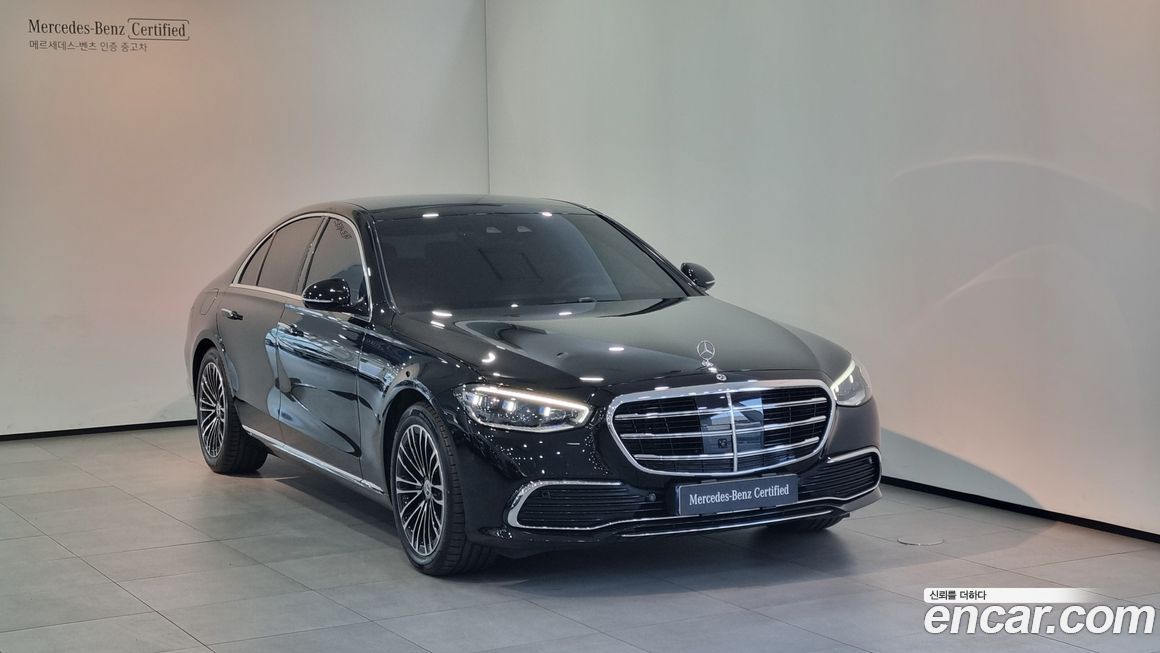 Mercedes-Benz S-Class 2025
