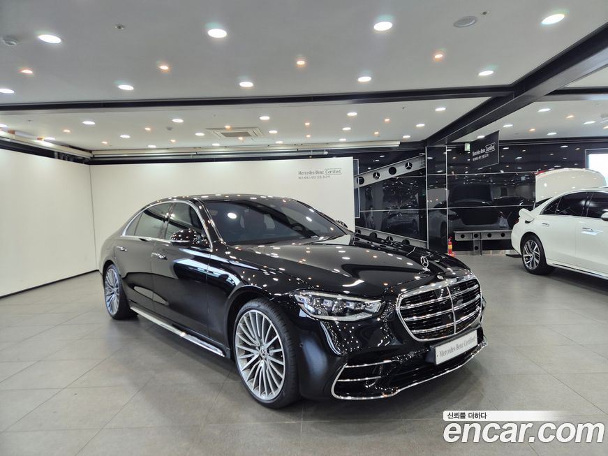 Mercedes-Benz S-Class 2024