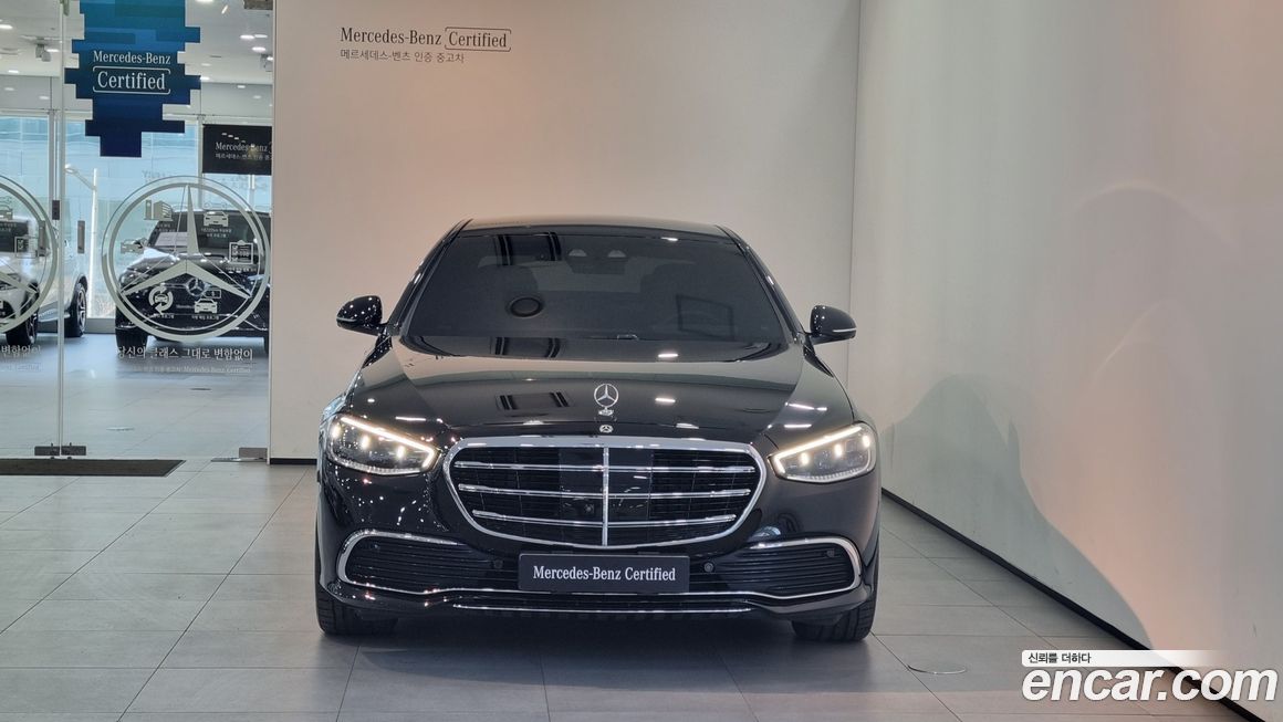Mercedes-Benz S-Class 2025