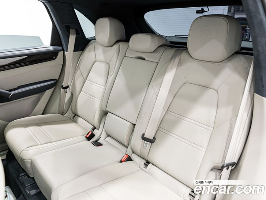 Porsche Cayenne 2023