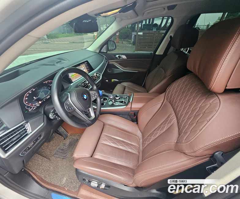 BMW X7 2021