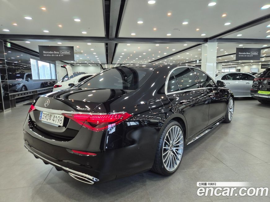 Mercedes-Benz S-Class 2024