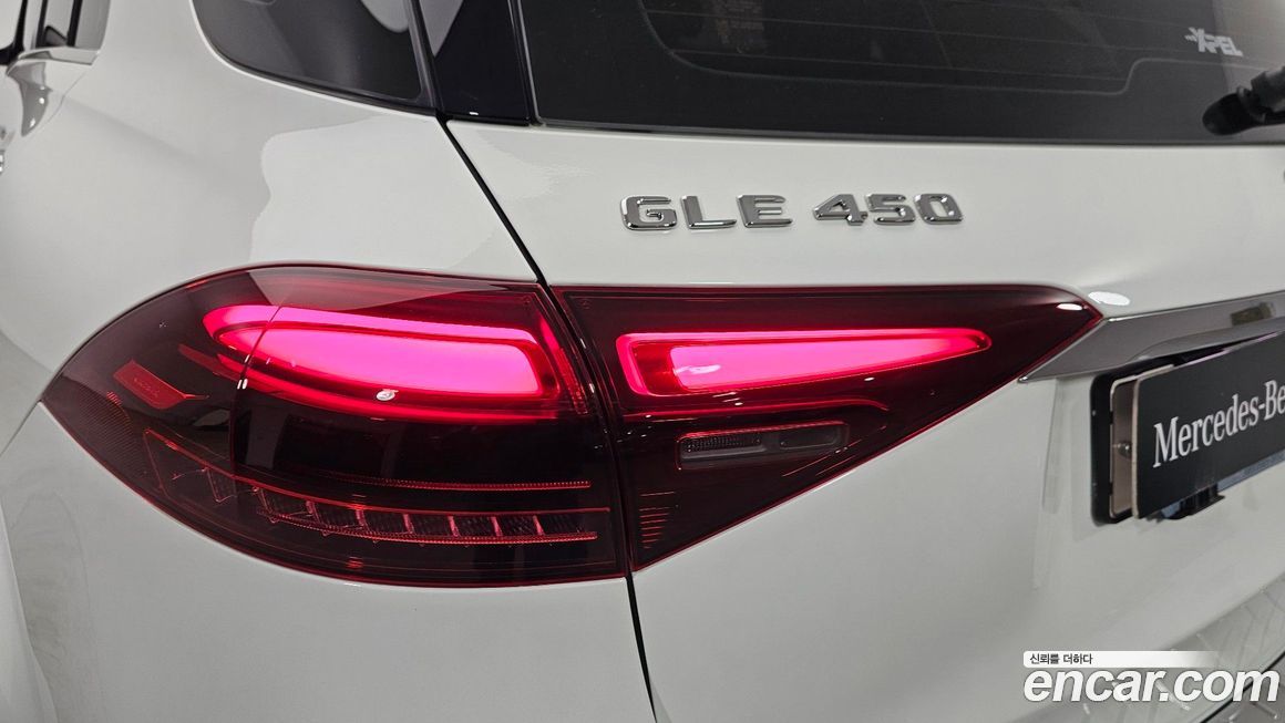 Mercedes-Benz GLE-Class 2025