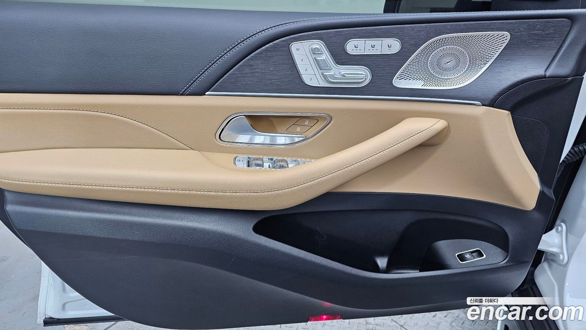 Mercedes-Benz GLE-Class 2025