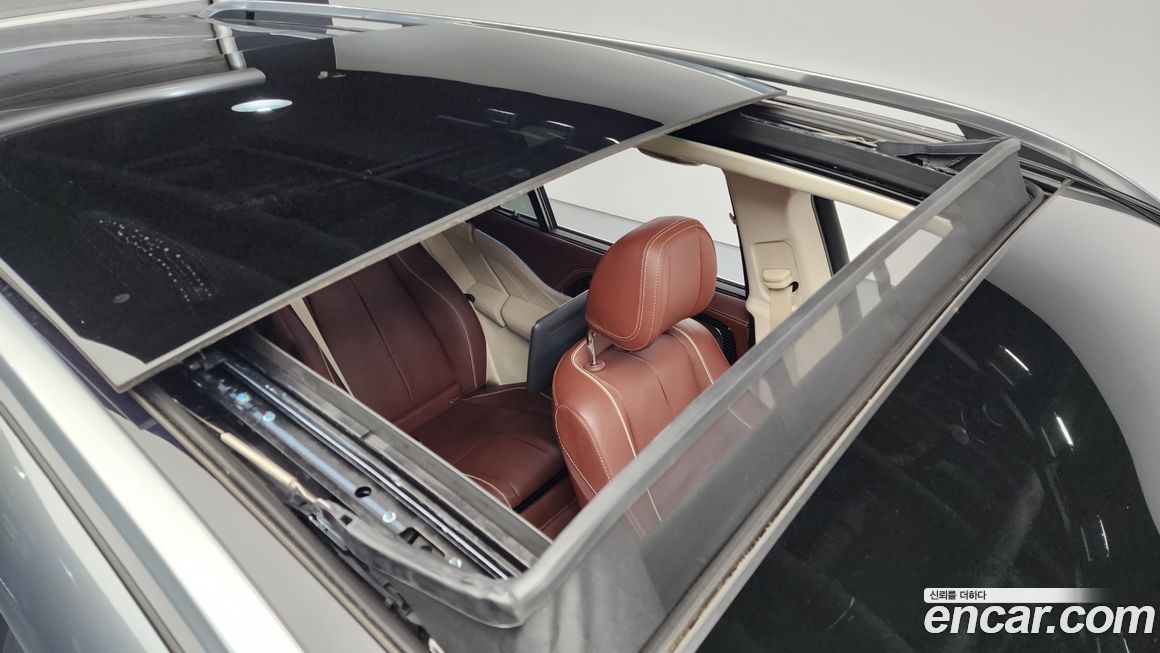 Mercedes-Benz GLS-Class 2023