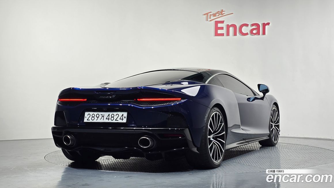 Mclaren GT 2020