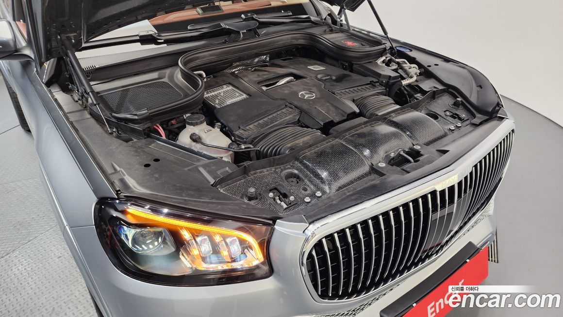 Mercedes-Benz GLS-Class 2023