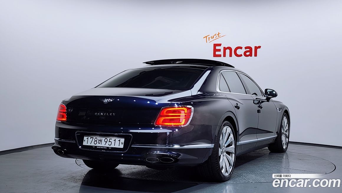 Bentley Flying Spur 2022