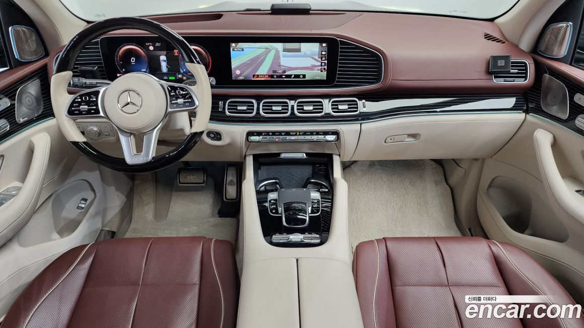 Mercedes-Benz GLS-Class 2023