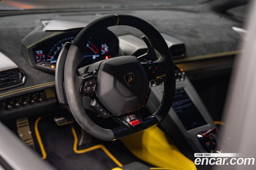 Lamborghini Huracan 2023