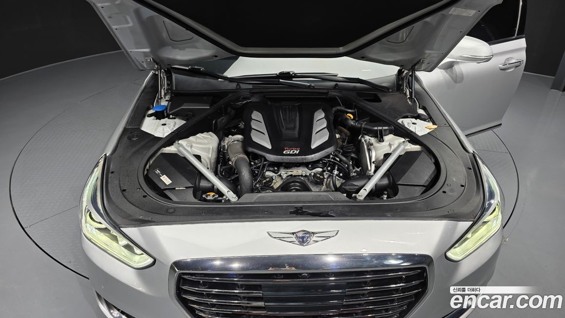 Genesis EQ900 2016