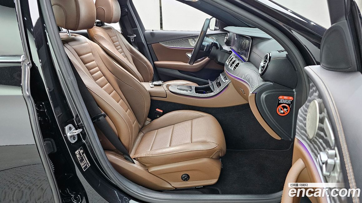 Mercedes-Benz E-Class 2023