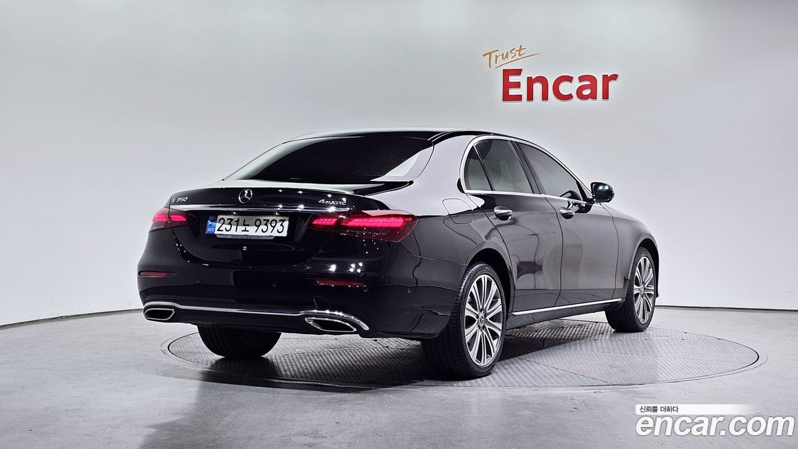 Mercedes-Benz E-Class 2023