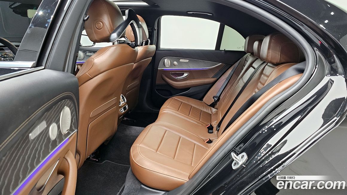 Mercedes-Benz E-Class 2023