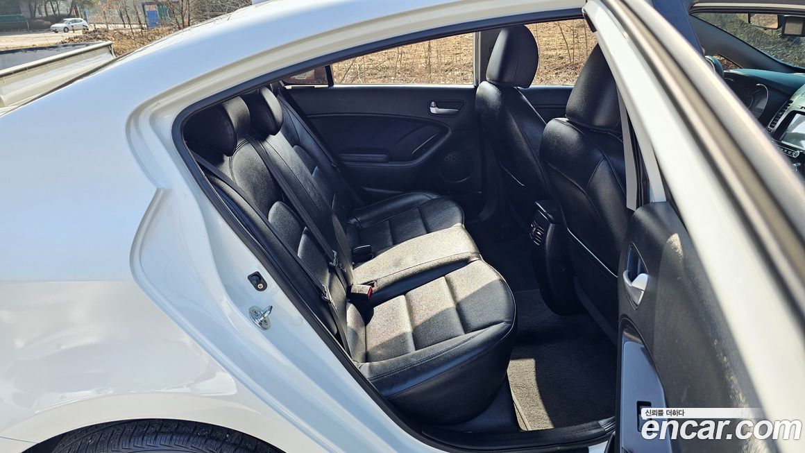 Kia K3 2015
