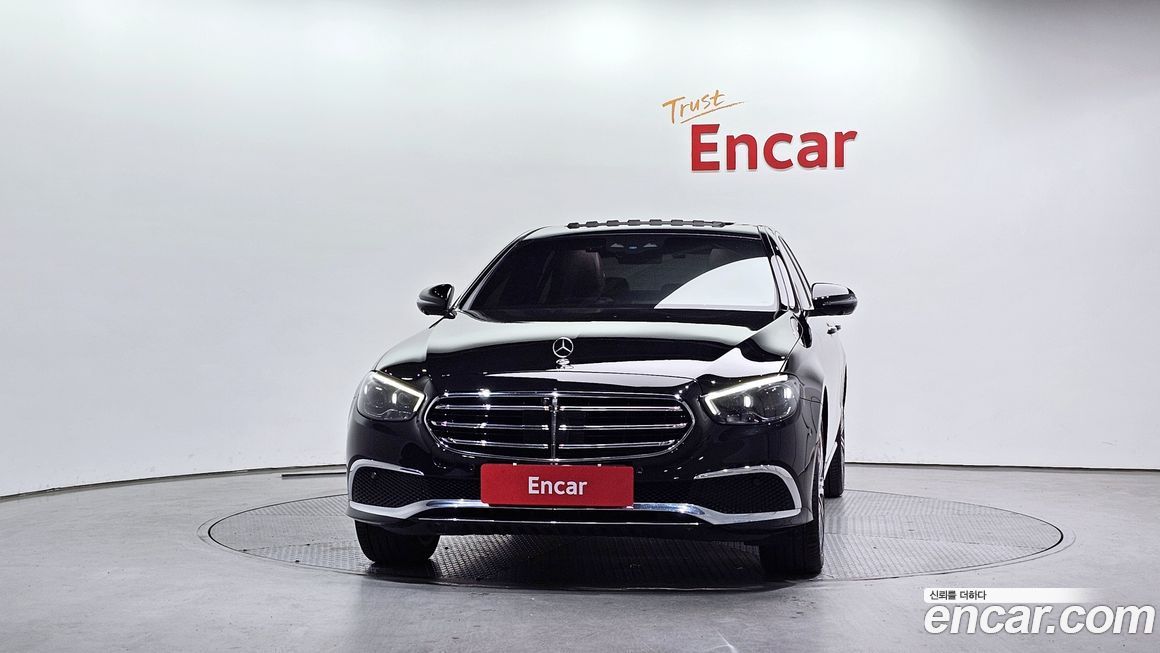 Mercedes-Benz E-Class 2023