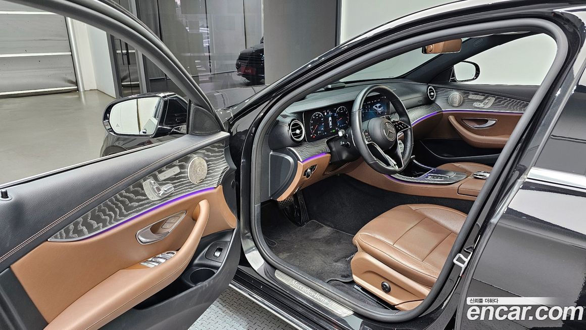 Mercedes-Benz E-Class 2023