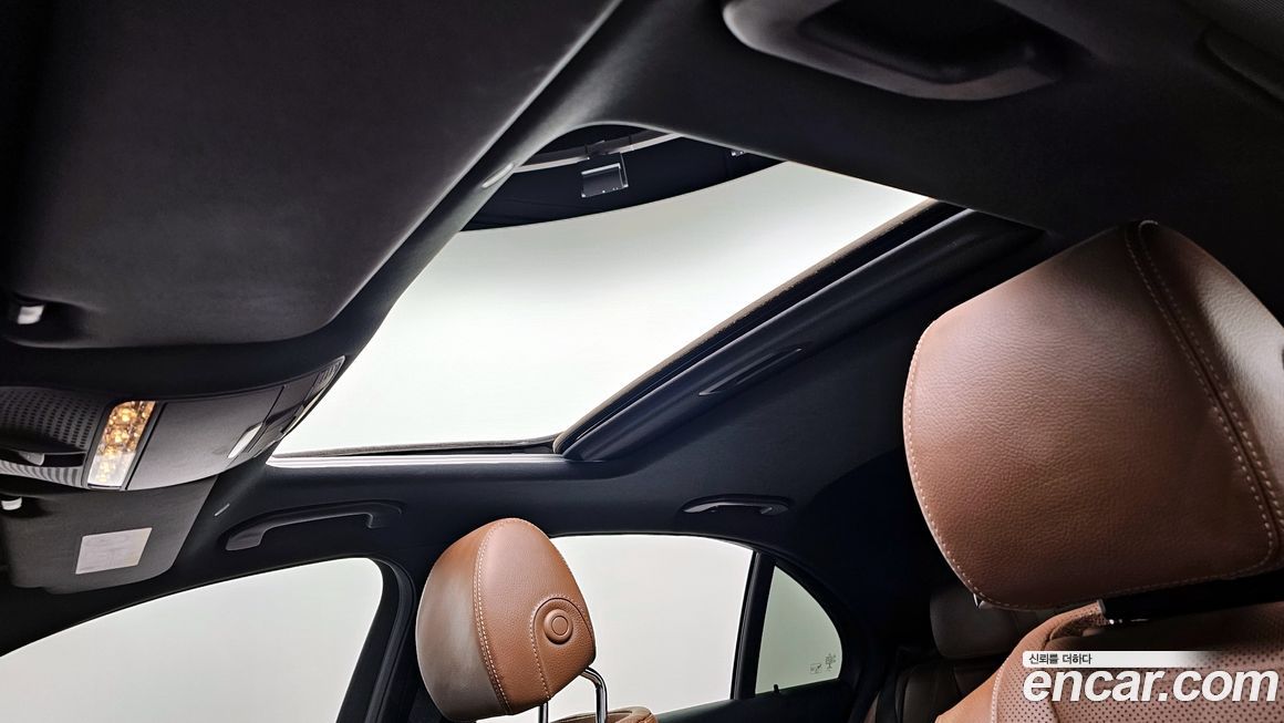 Mercedes-Benz E-Class 2023