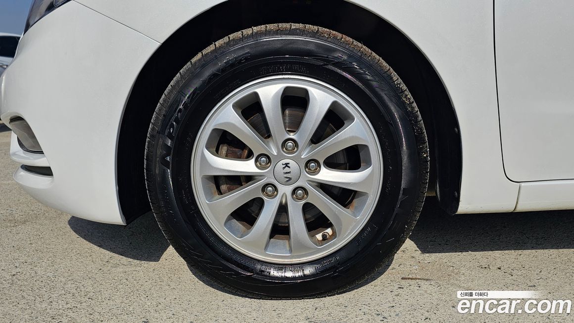 Kia K3 2015