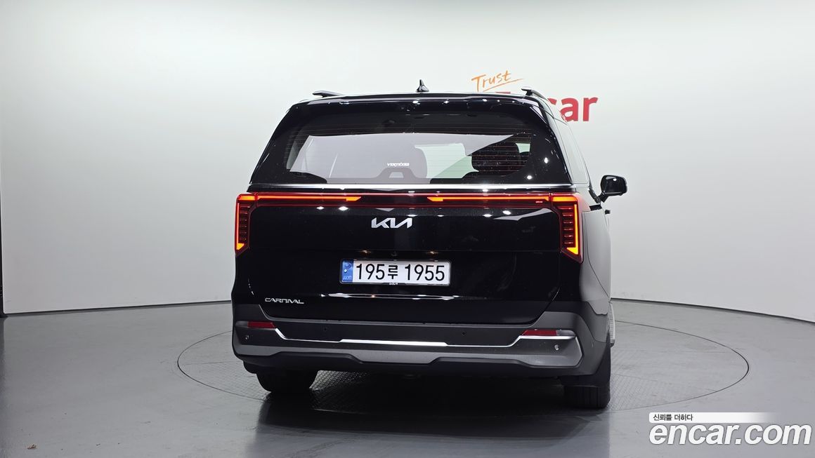 Kia Canival 2024