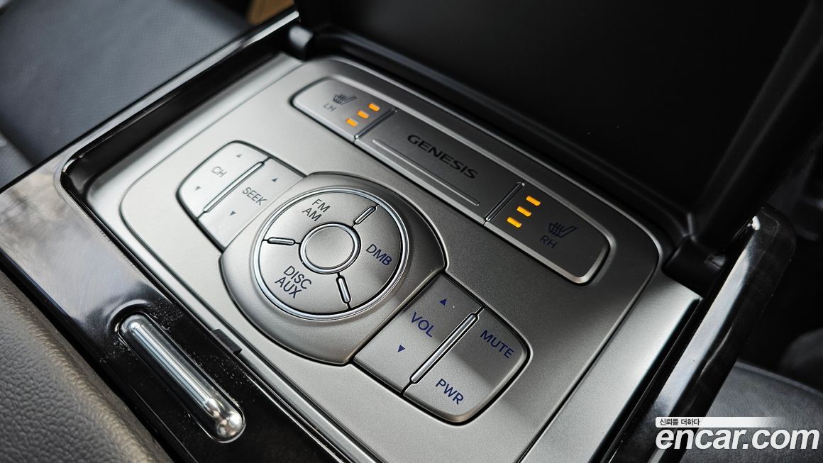 Hyundai Genesis 2014