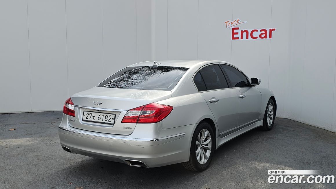 Hyundai Genesis 2014