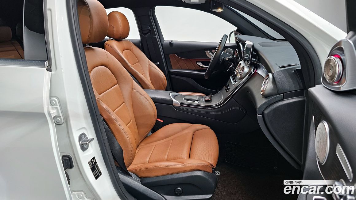 Mercedes-Benz GLC-Class 2020