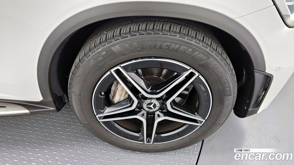 Mercedes-Benz GLC-Class 2020